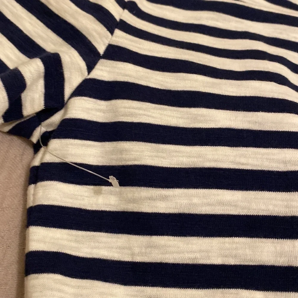 Old Navy T-shirt dress navy & white stripes. Size Xs. New. No tags . - Picture 4 of 9